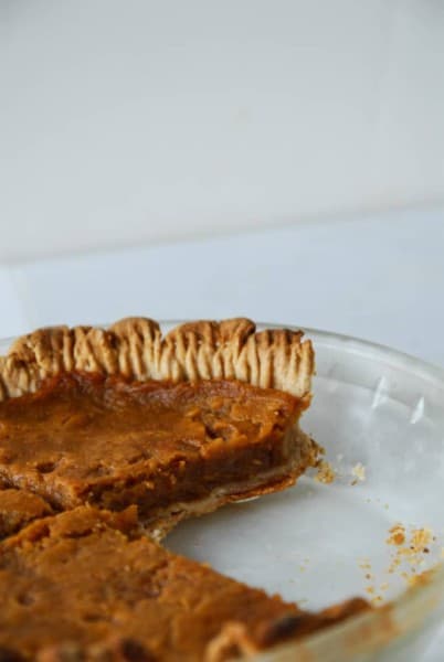 Vegan Pumpkin Pie with Coconut Oil Crust